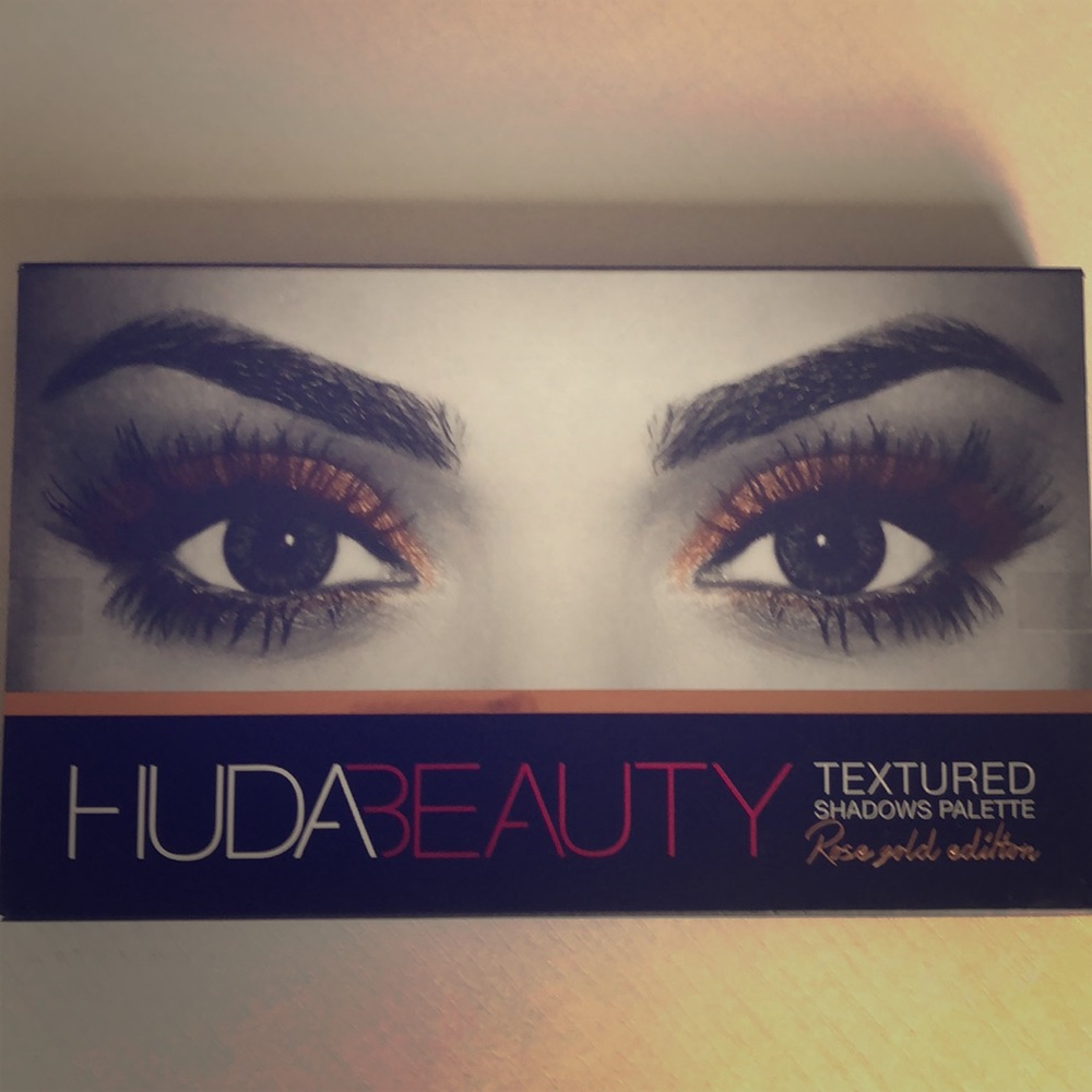 New unopened Huda Rose Gold palette w/receipt